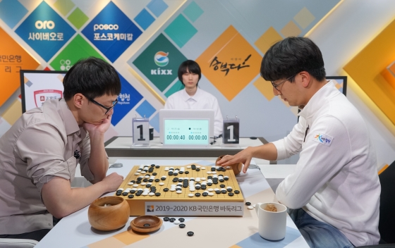 '주장 빠지고도'...1위 잡은 꼴찌   